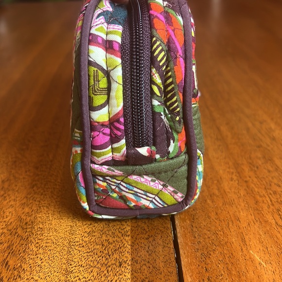 NWT Vera Bradley Small Zip plastic lined Cosmetic bag - Picture 4 of 5